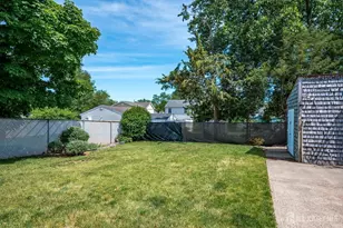 30 Walnut St, Edison, NJ 08817 - Photo 35