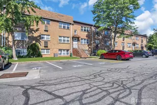 393 College Dr, Edison, NJ 08817 - Photo 21