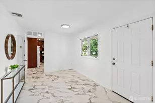 24 Cambridge Rd, South Brunswick Township, NJ 08824 - Photo 9