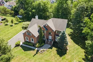 19 Legends Dr, Monroe Township, NJ 08831 - Photo 3