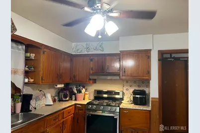 129 Hampton Street, Metuchen, NJ 08840 - Photo 31