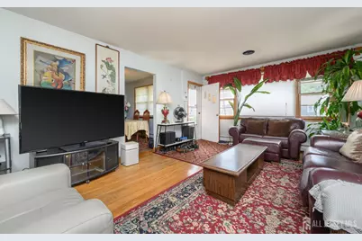 2 Carlton Street, Carteret, NJ 07008 - Photo 5