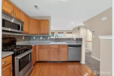 27 Woodlake Drive, Sayreville, NJ 08872 - Photo 15