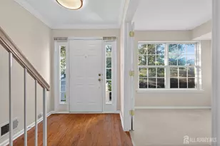 27 Woodlake Dr, Sayreville, NJ 08872 - Photo 5
