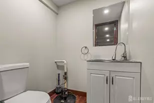 251 Arlington Dr, Fords, NJ 08863 - Photo 31