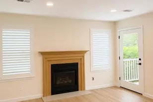 246 Crosspoint Dr, East Brunswick Township, NJ 08816 - Photo 9