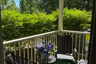 246 Crosspoint Dr, East Brunswick Township, NJ 08816 - Photo 5