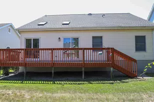 7 Sherwood Dr, Monroe Township, NJ 08831 - Photo 7