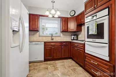 55 Lench Avenue, Edison, NJ 08820 - Photo 9