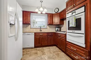 55 Lench Ave, Edison, NJ 08820 - Photo 9