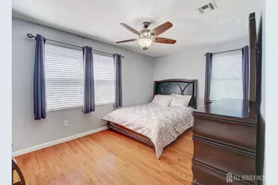 611 Penn Street, Perth Amboy, NJ 08861 - Photo 21