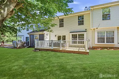 273 Edgeware Court, Franklin Township, NJ 08873 - Photo 27