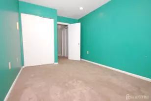 96 Brewster Cir, Old Bridge Township, NJ 08857 - Photo 15