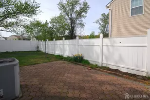 96 Brewster Cir, Old Bridge Township, NJ 08857 - Photo 25