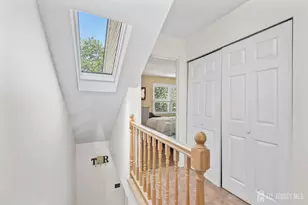 31 Dallenbach Ln, East Brunswick Township, NJ 08816 - Photo 9