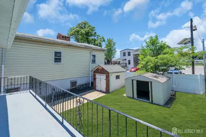 287 E Smith Street E, Woodbridge Township, NJ 07095 - Photo 19