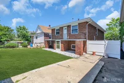 287 E Smith Street E, Woodbridge Township, NJ 07095 - Photo 7