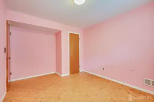 9 Annette Dr, Edison, NJ 08820 - Photo 19