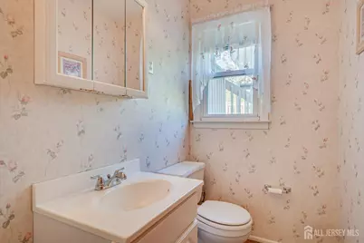 9 Annette Drive, Edison, NJ 08820 - Photo 17