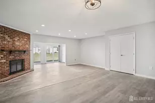 204 Hampshire Ct, Piscataway Township, NJ 08854 - Photo 7