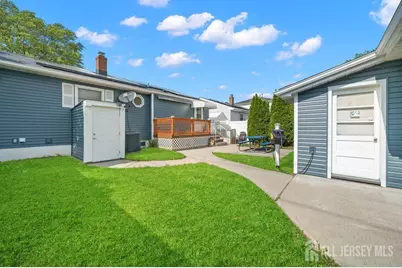 21 Spruce Street, Carteret, NJ 07008 - Photo 15