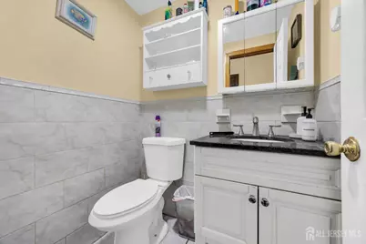 26 Nancy Lane, Piscataway Township, NJ 08854 - Photo 23