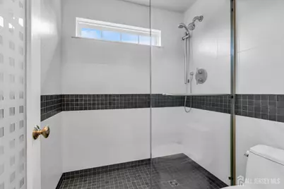 37 Berkshire Way, East Brunswick Township, NJ 08816 - Photo 43
