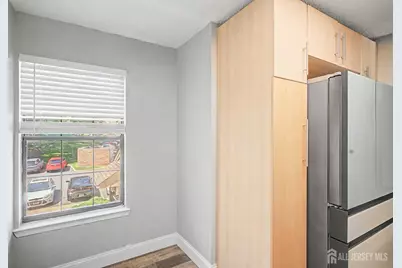 208 Sunshine Court, Sayreville, NJ 08859 - Photo 11