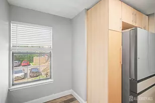 208 Sunshine Ct, Sayreville, NJ 08859 - Photo 11