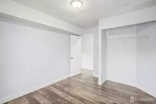 208 Sunshine Ct, Sayreville, NJ 08859 - Photo 21