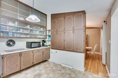9 Clive Hills Road, Edison, NJ 08820 - Photo 17
