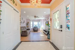 16 Hawthorne Rd, North Brunswick Township, NJ 08902 - Photo 5