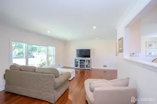 21 Inwood Dr, East Brunswick Township, NJ 08816 - Photo 5
