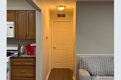 911 Yorkshire Drive, Flemington, NJ 08822 - Photo 9