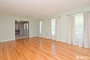 6 Dana Ct, South Brunswick Township, NJ 08540 - Photo 5
