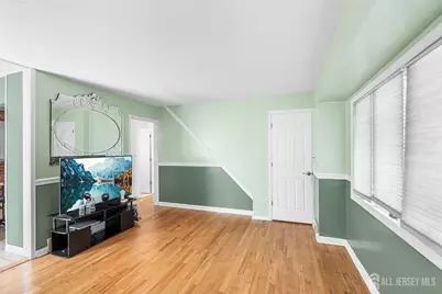 68 W Edward Street, Iselin, NJ 08830 - Photo 17