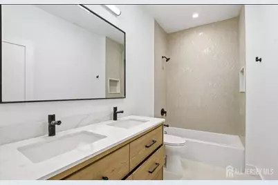[Address not provided], Edison, NJ 08820 - Photo 27