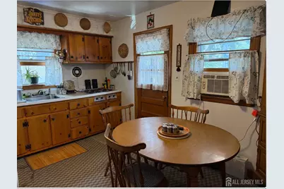 38 Wayne Street, Edison, NJ 08817 - Photo 5