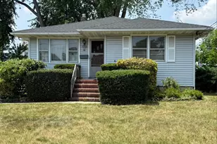 38 Wayne St, Edison, NJ 08817 - Photo 3