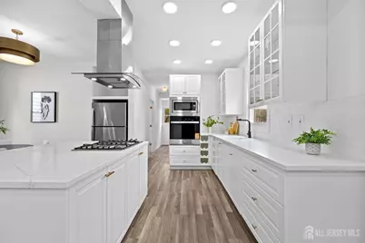 255 6th Avenue, Highland Park, NJ 08904 - Photo 5