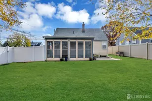 20 Burnet St, Avenel, NJ 07001 - Photo 33