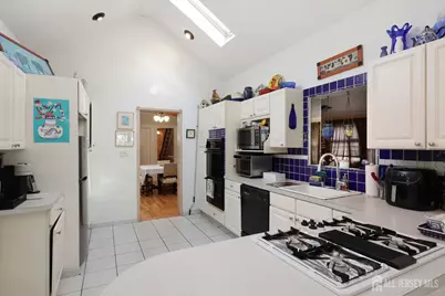 271 Main Street, South River, NJ 08882 - Photo 17