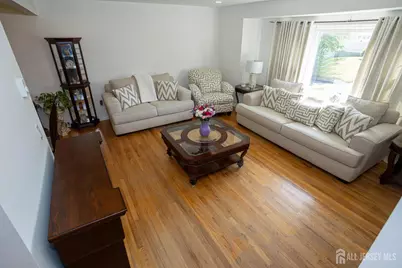 4 Avon Way, Sayreville, NJ 08859 - Photo 9
