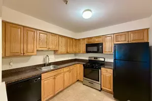 1315 Fernwood Ct, New Brunswick, NJ 08901 - Photo 3