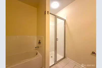 1315 Fernwood Court, New Brunswick, NJ 08901 - Photo 13