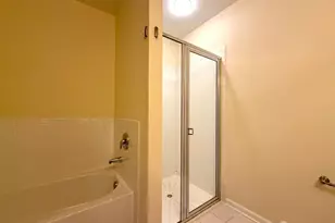 1315 Fernwood Ct, New Brunswick, NJ 08901 - Photo 13