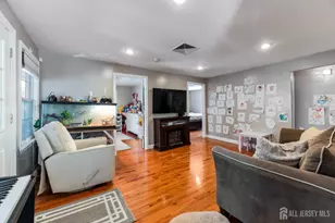 3 Minnisink Ave, Sayreville, NJ 08872 - Photo 9