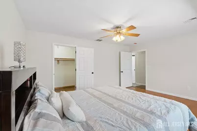 45 Walnut Street, Edison, NJ 08817 - Photo 13