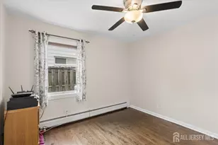 45 Walnut St, Edison, NJ 08817 - Photo 15