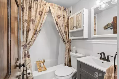 45 Walnut Street, Edison, NJ 08817 - Photo 17